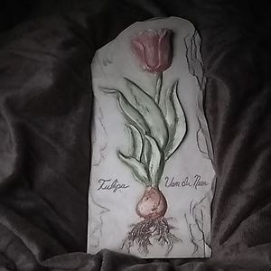 pink tulip plaque